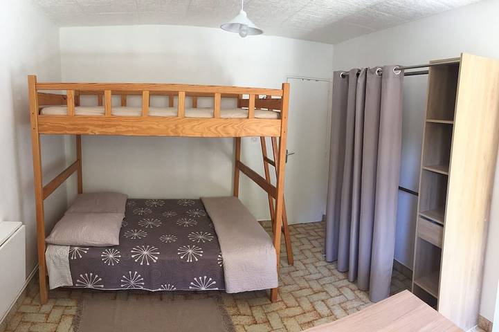 Gîte pour 4 personnes, avec jardin et terrasse à Santa-Maria-Poggio - 2