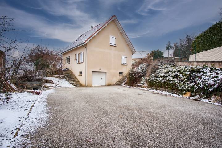 Maison de vacances "La Matheysiene" avec jardin privé et Wi-Fi in La Motte-d'Aveillans, Vercors
