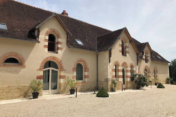 Location de vacances pour 6 personnes, avec Jacuzzi ainsi que Terrasse et Jardin à Saint-Jean-Saint-Germain