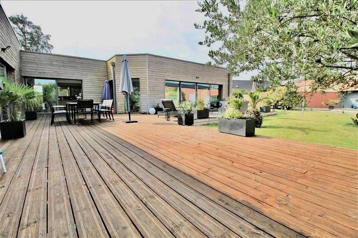Villa pour 12 personnes, avec Balcon et Terrasse ainsi que Jardin et Piscine dans Hauts-de-France - 3