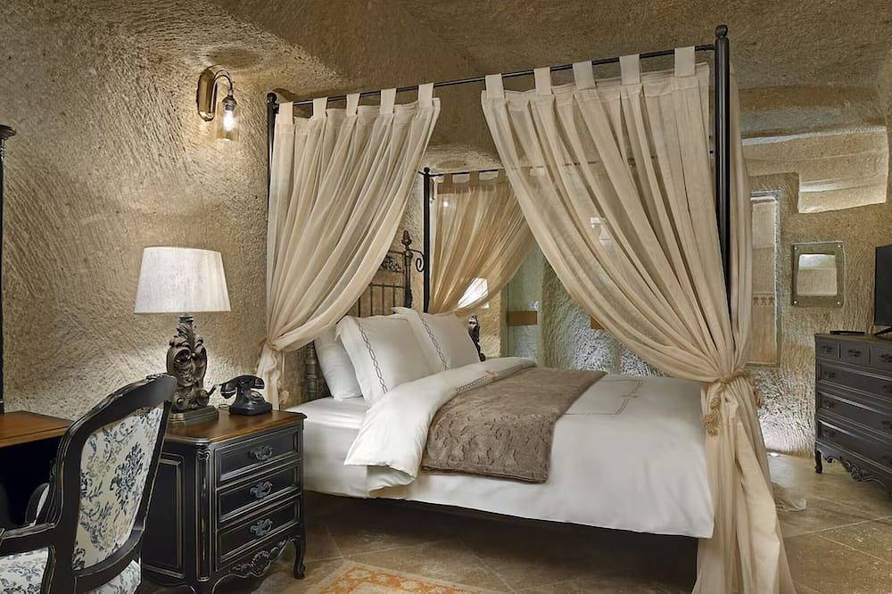 Scenic Garden Cave Suite with Lush Surroundings | Free Parking w/ Outdoor Pool in Mustafapaşa, Göreme Nationalpark