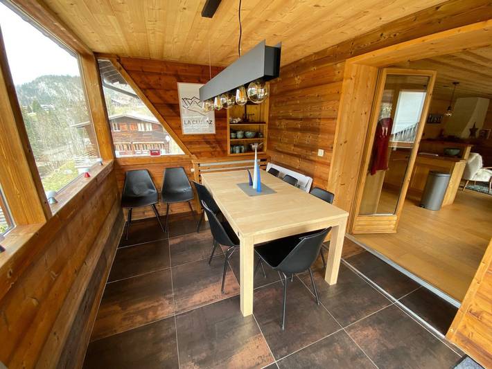 Appartement entier, Appartement 3 chambres avec terrasse, balcon, terrain de boule, parking, wifi in La Clusaz, Région d'Annecy
