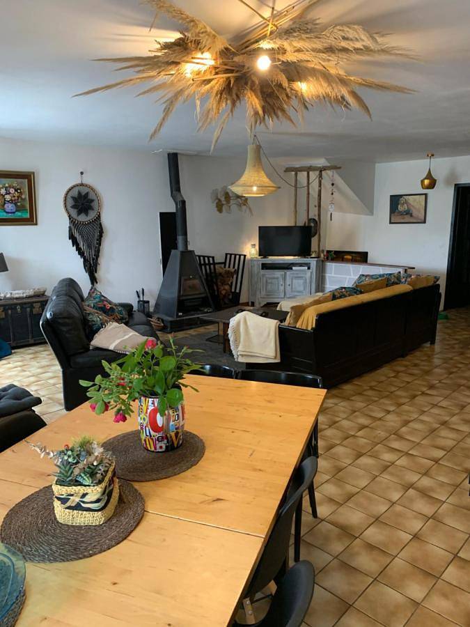 Gîte pour 12 personnes, avec jardin et vue à La Salvetat-sur-Agout