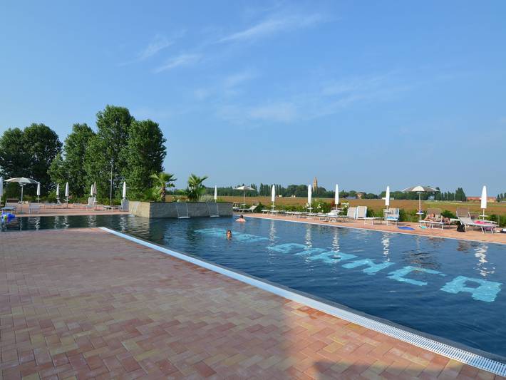 Appartamento per 4 persone, con piscina e giardino, con animali domestici in Provincia di Ferrara