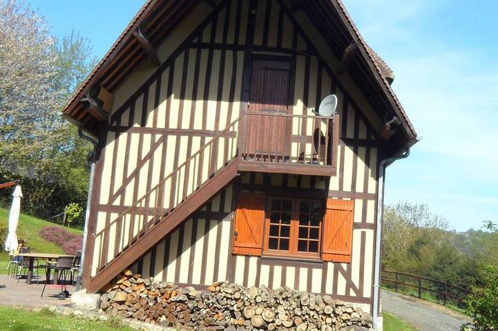 Location de vacances pour 10 personnes, avec Terrasse et Jardin à Fiquefleur-Équainville