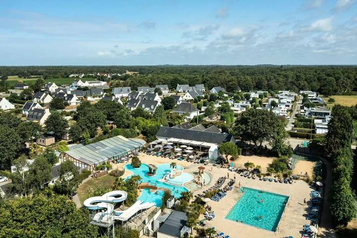 Camping für 6 Personen, mit Pool und Terrasse, mit Haustier in Carnac