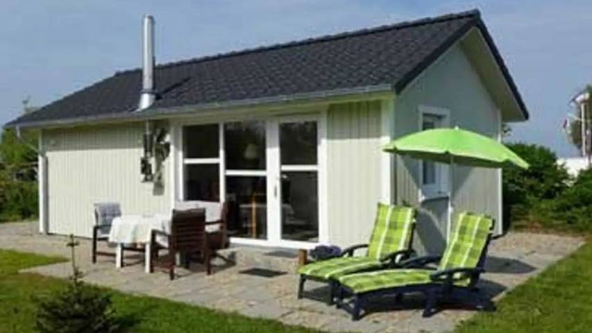 Ferienhaus für 4 Personen, mit Terrasse und Garten in Olpenitzdorf