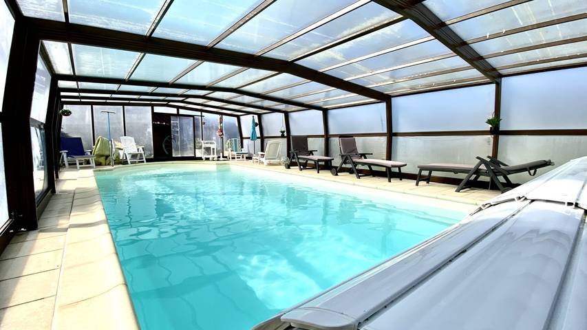 Gîte pour 5 personnes, avec jardin et terrasse à Mayrinhac-Lentour