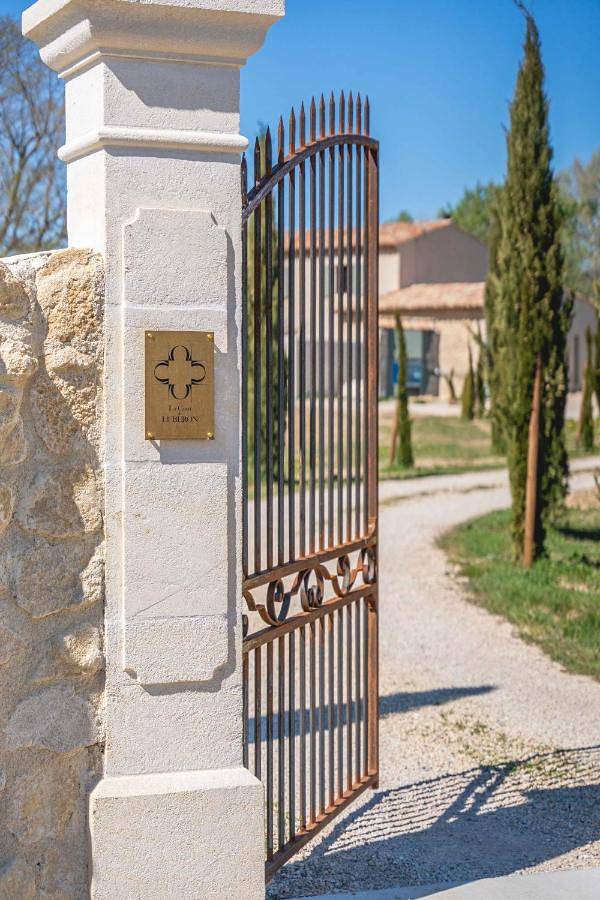 Location de vacances pour 2 personnes, avec piscine ainsi que jardin et vue à La Motte-d'Aigues - 3