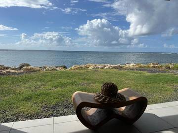 Gîte pour 4 personnes, avec terrasse et vue dans Plage des Raisins Clairs