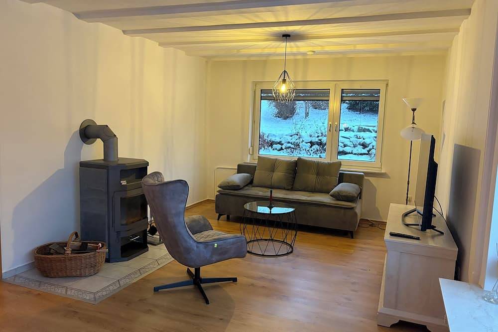 Ganze Wohnung, Ferienwohnung in der nähe toller Wanderwege und Ski-Gebiete in Bad Laasphe, Kreis Siegen-Wittgenstein