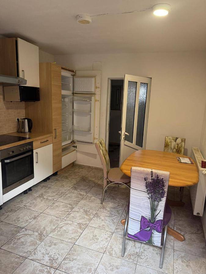 Hotel para 11 personas, con vistas - 1