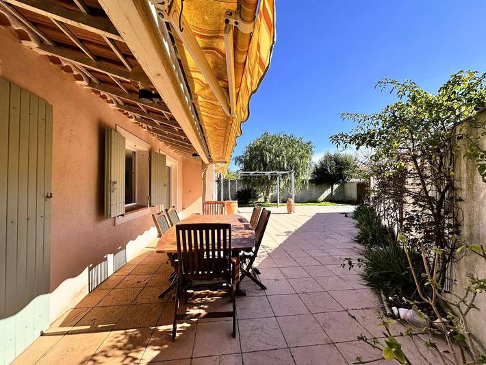 Villa pour 7 personnes, avec piscine et jardin, animaux acceptés à Hyeres - 2