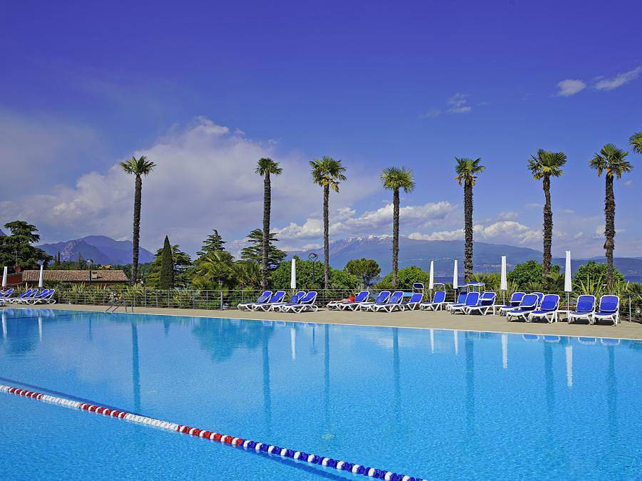 Camping pour 4 Personnes dans Manerba del Garda, Lac de Garde