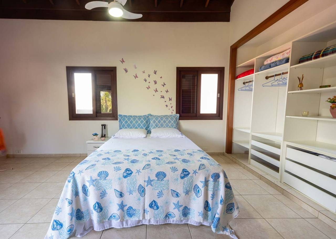 Casa com Área Gourmet e Quintal a 200 m da Praia in Itanhaém, Baixada Santista