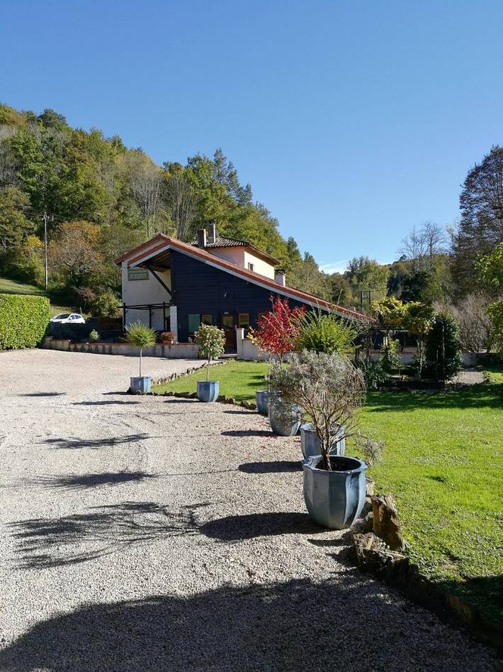 Chambre d’hôte pour 2 personnes, avec piscine et jardin dans l' Ariège