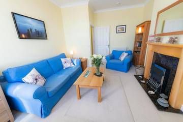 Log Cabin for 4 People in Aberystwyth, Mid-Wales, Photo 4