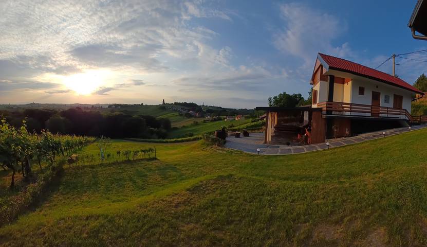 Ferienhaus für 4 Personen, mit Sauna und Terrasse sowie Garten