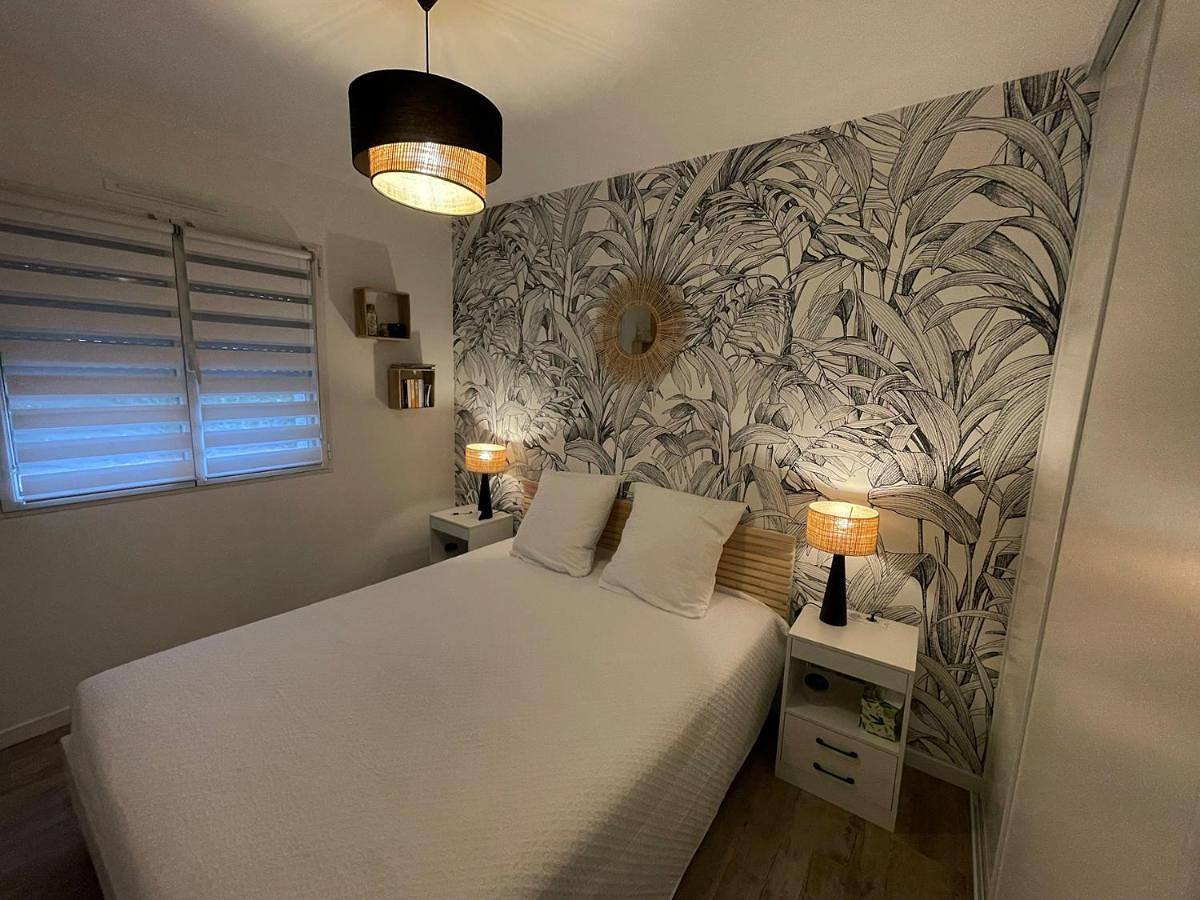 "Maison de la sèvre" - 1 chambre d'hôte moderne dans notre maison au calme à 15mn du Puy du Fou in Mortagne-sur-Sèvre, Région de La Roche-sur-Yon