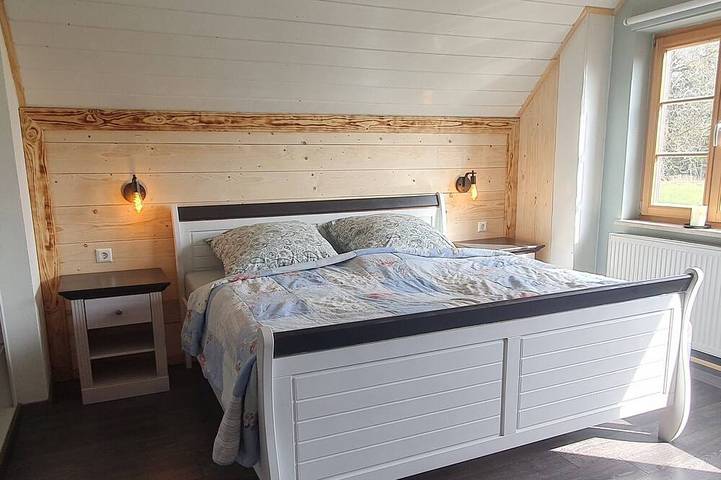 Ganze Wohnung, Ruhige 145qm Ferienwohnung mit Garten & 3 Sz – ideal für Familien & Freunde in Kißlegg, Region Bodensee-Oberschwaben