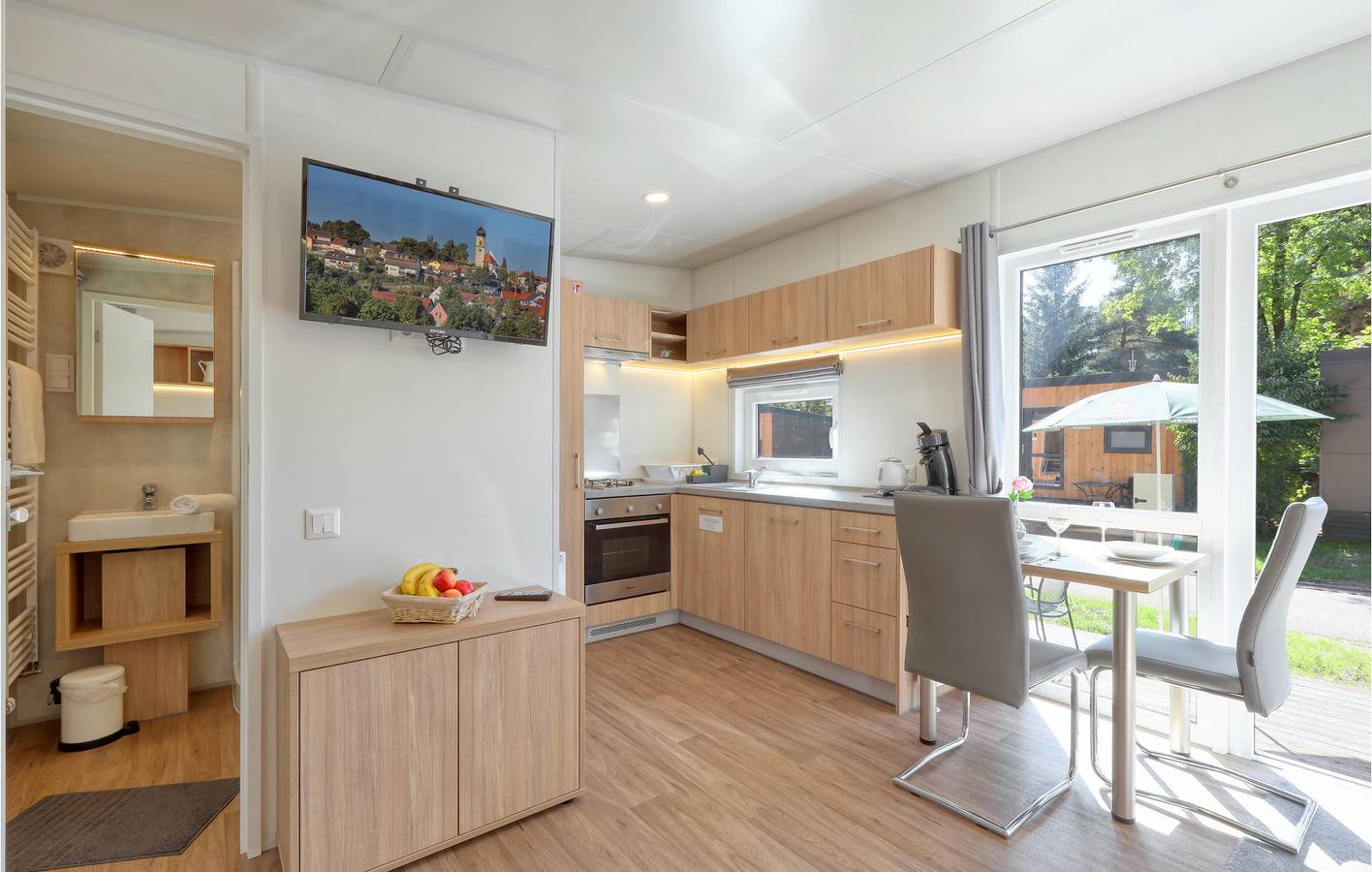 Modernes 1BR Apartment mit WiFi, Parkplatz & Terrasse - 1,5km nach Pleinfeld in Pleinfeld, Fränkisches Seenland
