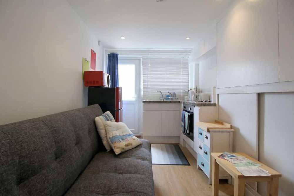 Entire apartment, One bed apartment near beach in Seaford, East Sussex