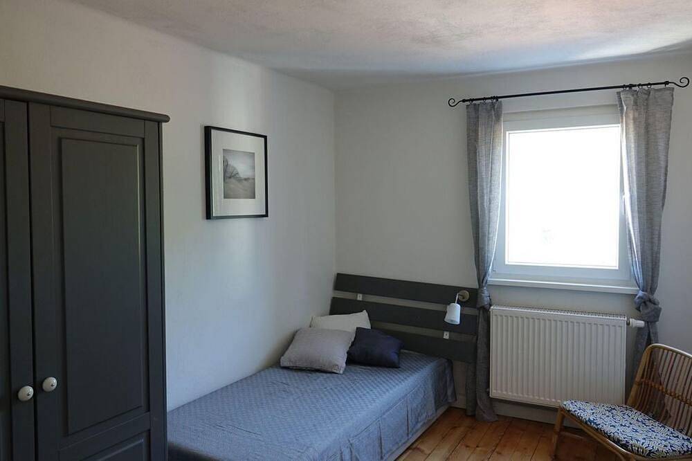 Ganze Wohnung, Ferienwohnung Bambi - Haus am Lindenbaum in Dernbach, Südliche Weinstraße