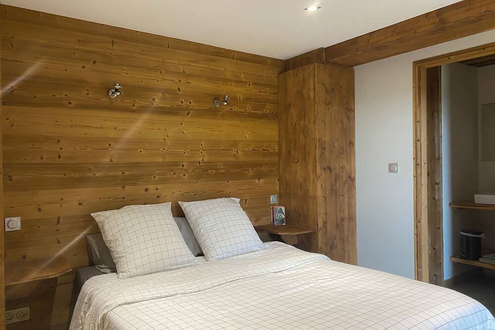 Ganze Wohnung, Saisonvermietung unabhängige Wohnung in Ferienhaus mit Seeblick in Gérardmer, Regionaler Naturpark Belchen der Vogesen