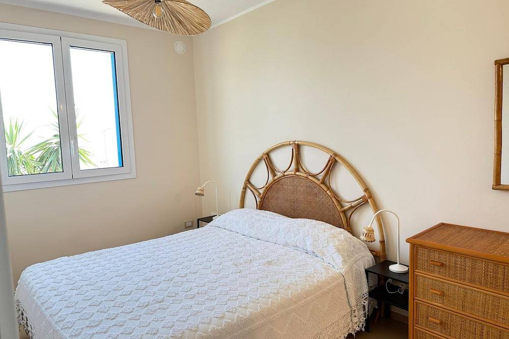 Elegant beachfront villa in southern Sicily in Playa Carratois, Portopalo di Capo Passero