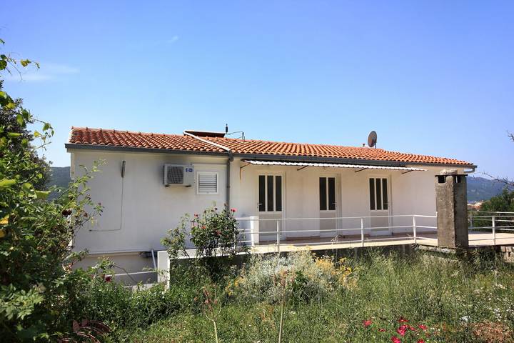 Ganze Wohnung, 1-Zimmer-Ferienwohnung mit Terrasse und Meerblick Viganj, Peljesac -b in Viganj, Dubrovnik-Neretva