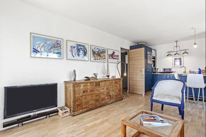 Entire holiday apartment, Saint Raphaël, center , train station , 1 room in Saint-Raphaël, Massif de l'Esterel