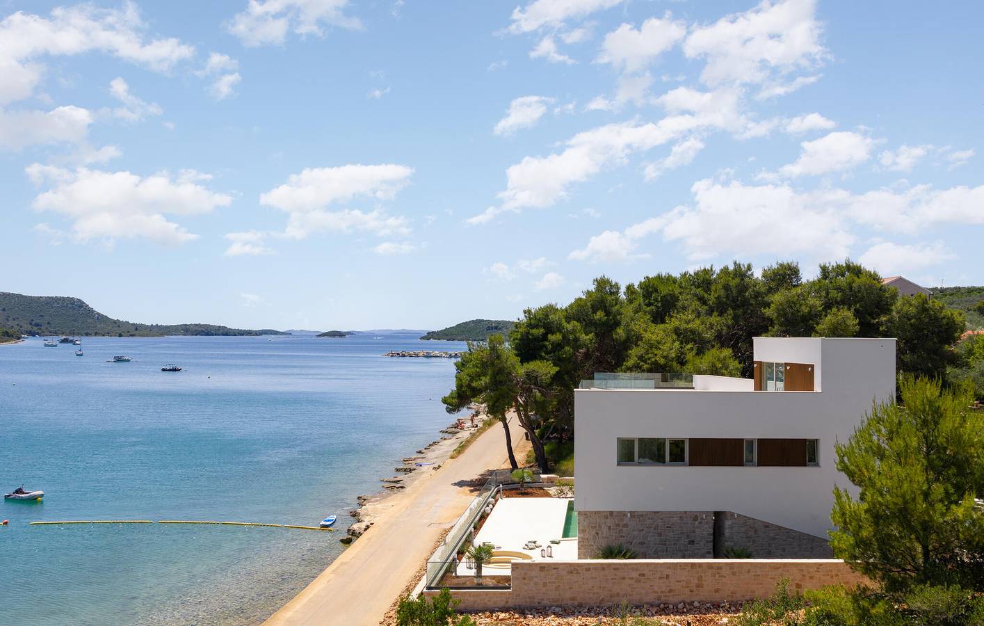 Casa de vacaciones para 8 personas con piscina in Kali (desambiguación), Uglijan