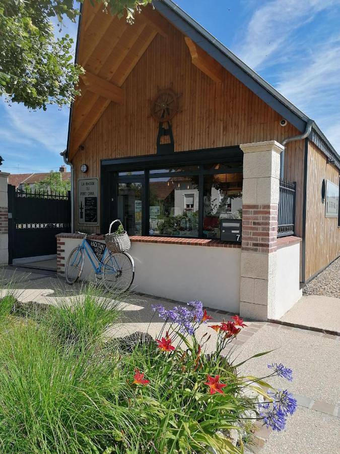 Chambre d’hôte pour 5 personnes, avec vue ainsi que terrasse et jardin à Briare - 4
