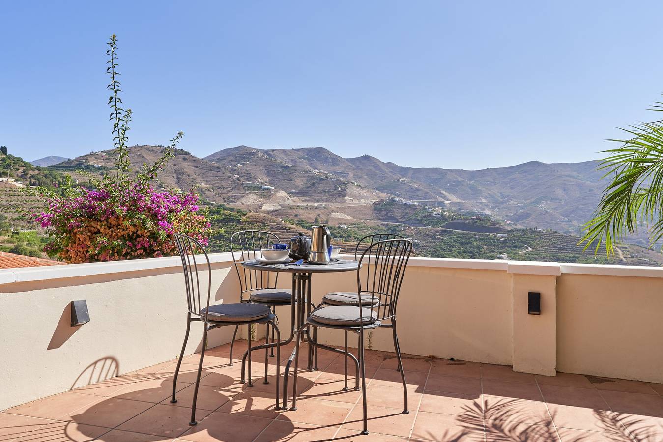 Vakantiehuis 'Casa Palmeras' met zeezicht, wifi en airconditioning in Fuentes de Almunecar, Almuñecar