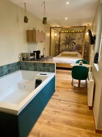 Gîte pour 2 personnes, avec jardin et jacuzzi ainsi que terrasse et sauna à Étaples