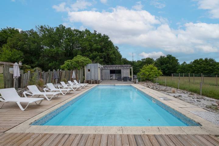 Maison de vacances pour 8 personnes, avec sauna ainsi que jardin et jacuzzi en Dordogne