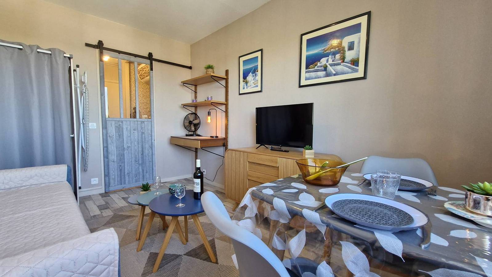 Apartamento entero, Vaux-sur-Mer - Cozy Studio Ideally Located Close to Nauzan Beach in Vaux-sur-Mer, Côte de Beauté