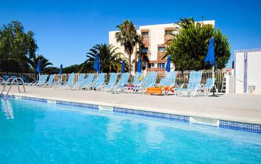 Appartement De Vacances pour 4 Personnes dans La Londe-les-Maures, Parc national de Port-Cros, Photo 1