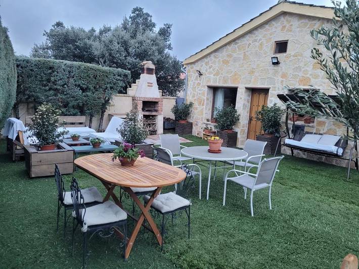 Casa rural para 5 personas, con Terraza además de Jardín y Vistas en Pedraza