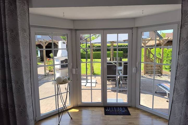 Ferienhaus für 4 Personen, mit Terrasse und Garten in Weener