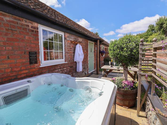 Gîte pour 4 personnes, avec jardin à Chester - 2