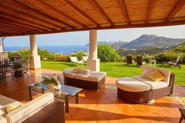 Ferienhaus für 6 Personen, mit Garten und Terrasse in Lipari
