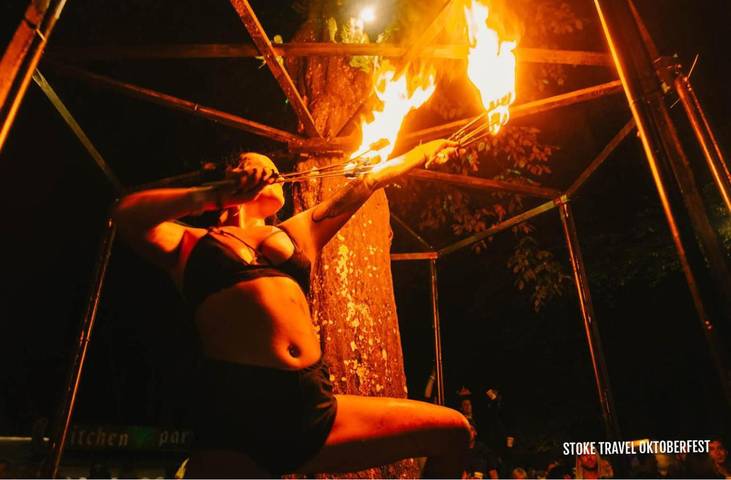 Camping für 8 Personen, mit Terrasse und Garten sowie Ausblick in Bayern - 3