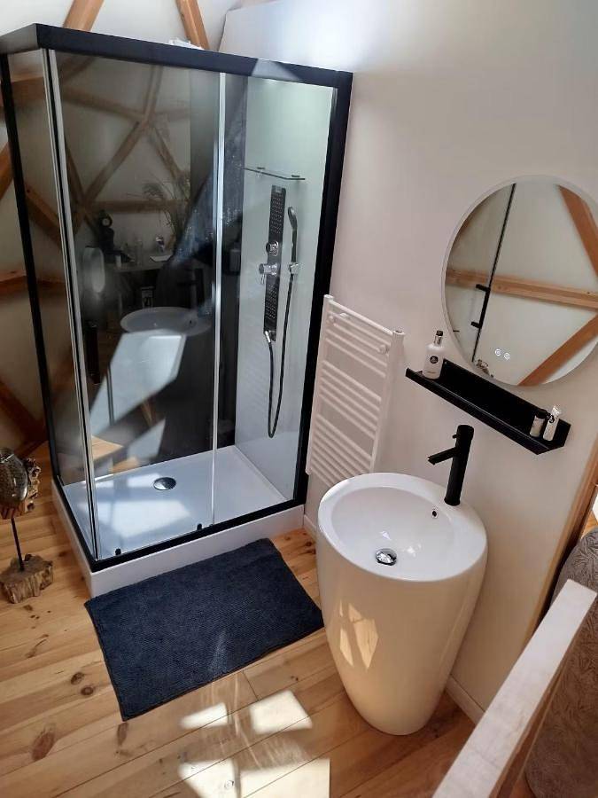 Tente pour 2 personnes, avec jardin ainsi que jacuzzi et terrasse en Moselle - 3
