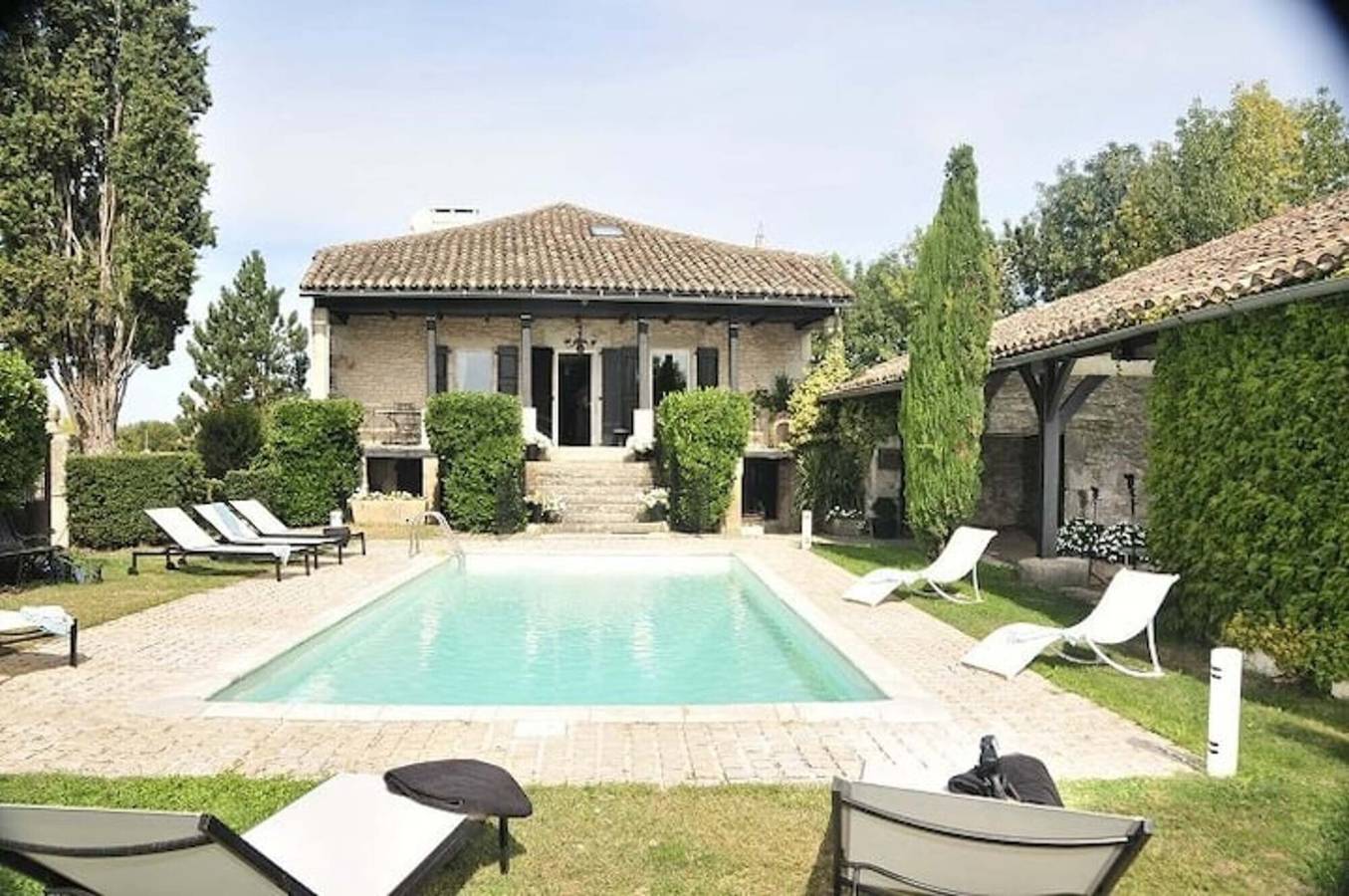 Casa de vacaciones 'Le Manoir Danglars' con piscina privada, jardín privado y Wi-Fi in Saint-Antonin-Noble-Val, Quercy