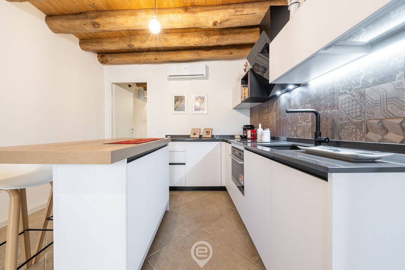 Appartement entier, Classic Urban Elegance in Castello (Sardinia), Cagliari