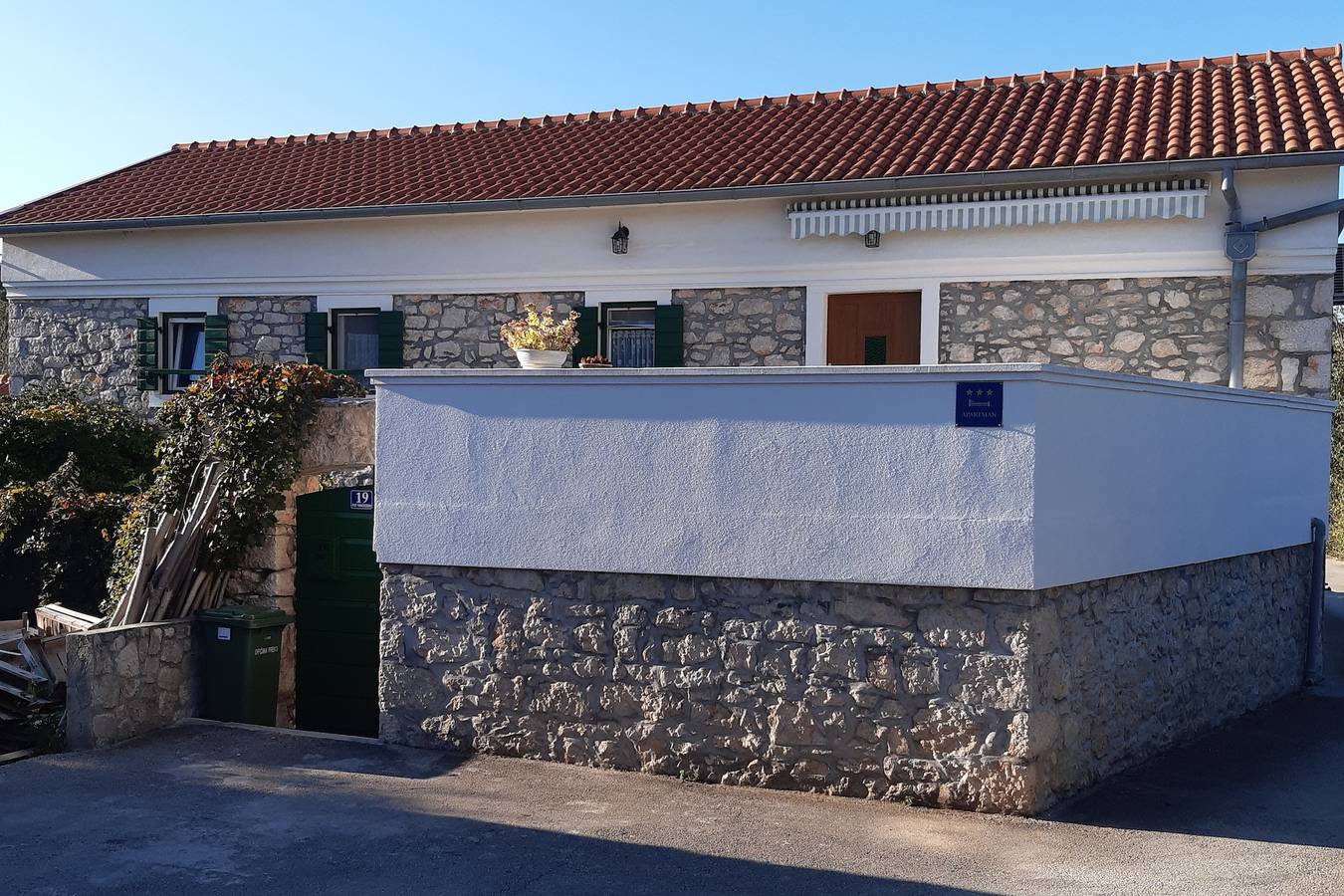 Cijeli apartman, Dvosobni apartman s terasom Lukoran, Ugljan -a in Lukoran, Otok Ugljan