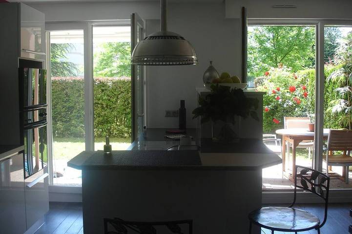 Location de vacances pour 4 personnes, avec terrasse et jardin à Annecy-le-Vieux