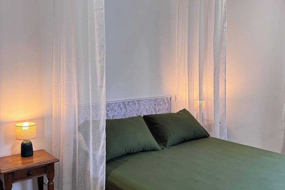 Appartement entier, Appartement au cœur du village in Murato, Région de Calvi
