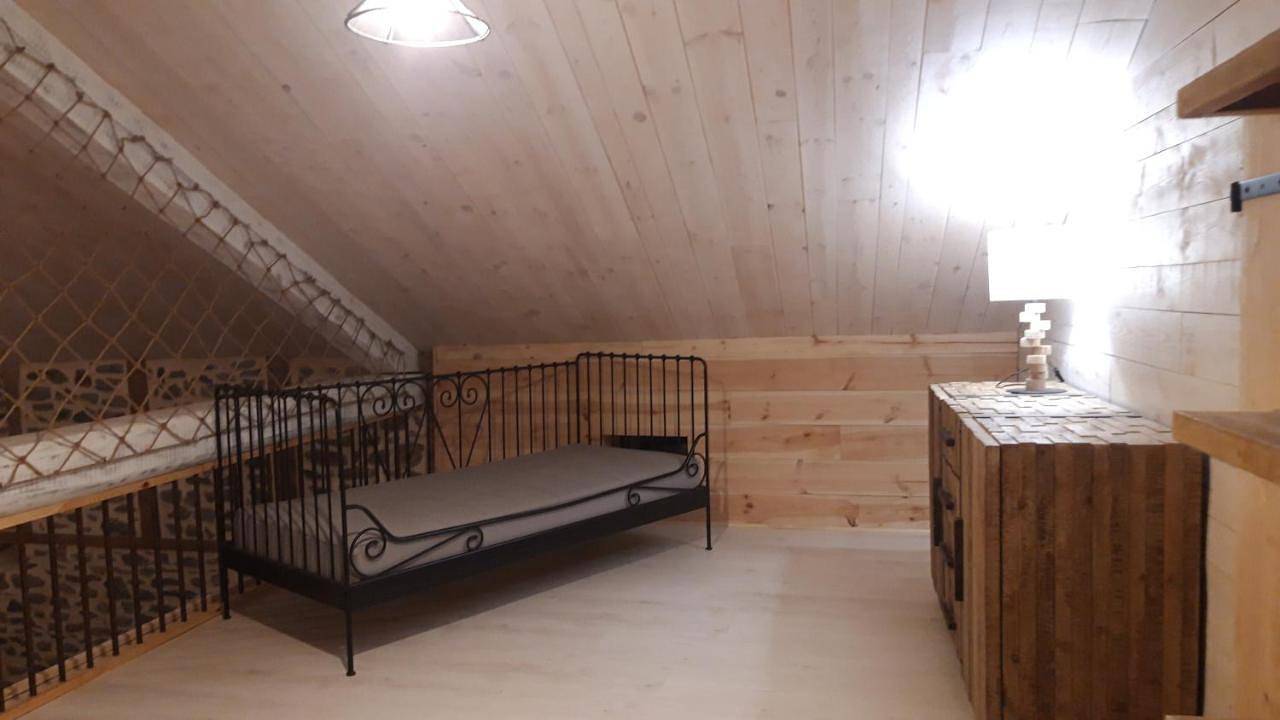 Seven-Bedroom House in Retournac, Haute-Loire